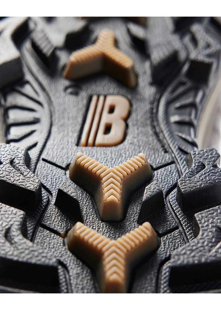 1718097075-26002000.jpg